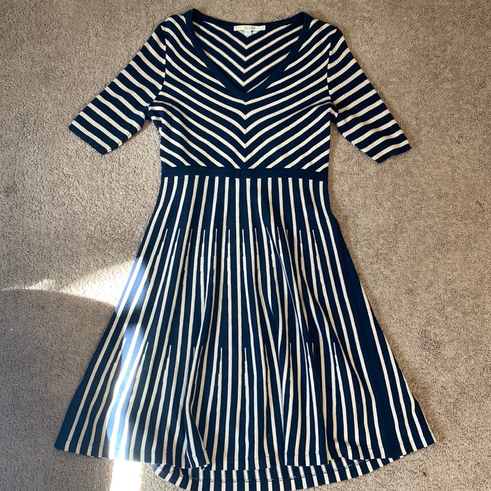 Flattering wool knit dress size 10R